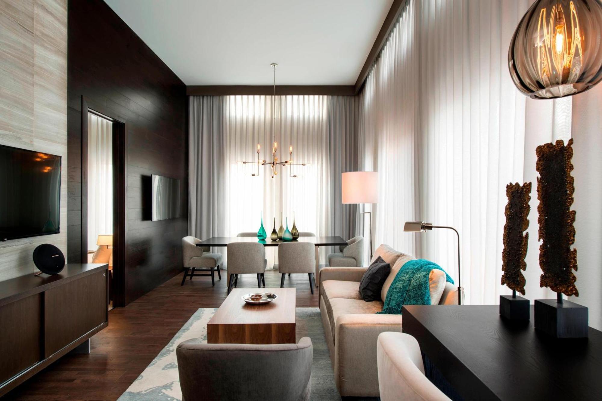 Courtyard By Marriott Calgary South Hotel Екстериор снимка